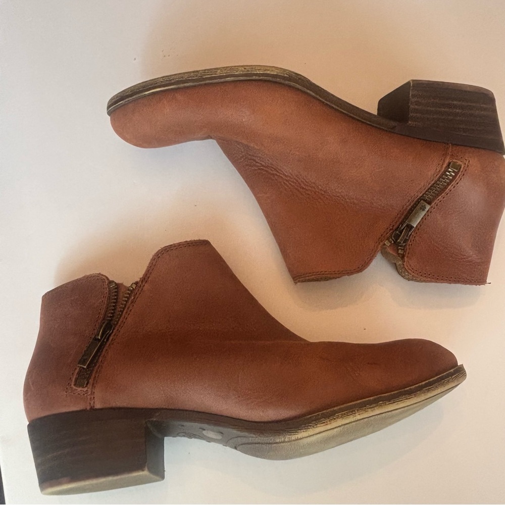 Brown Leather Lucky Brand Ankle Boots (Women) Western Chic or Casual